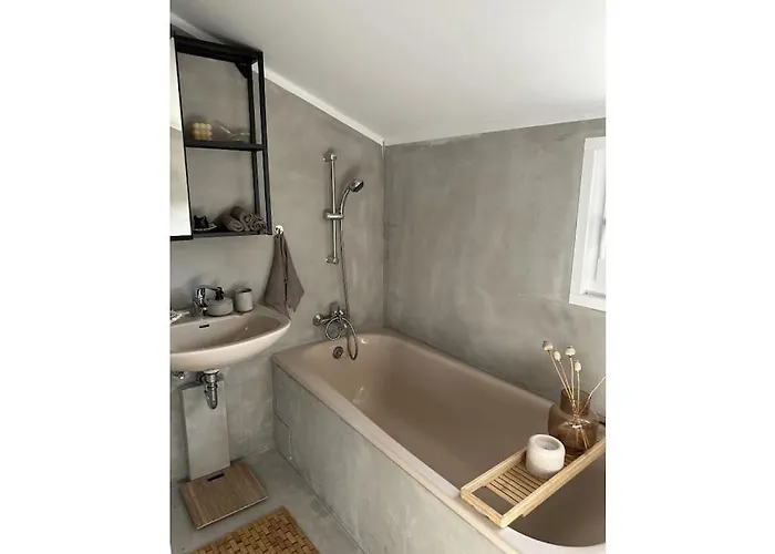 Hennesee Comfortable Nyaraló